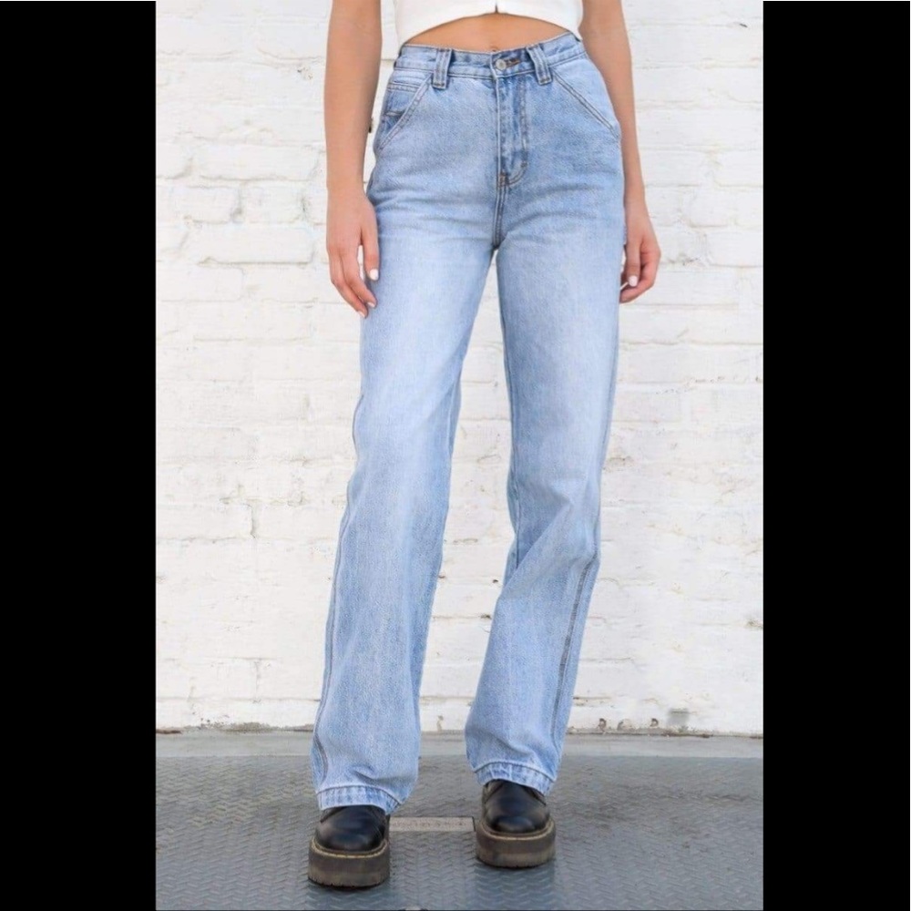 Brandy Melville Feanne Light Wash Jeans Size S